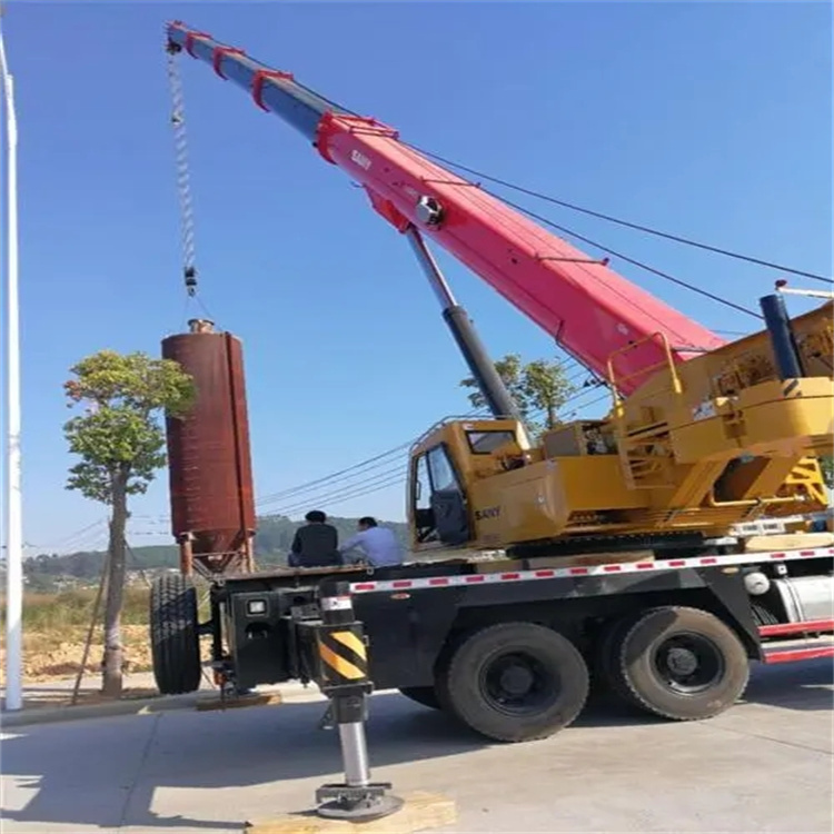 邢台桥西专业吊车租赁多少钱