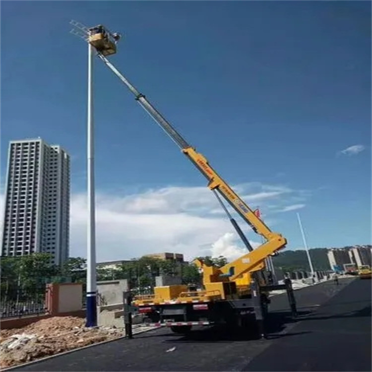 邢台桥西维修路灯的曲臂升降车出租